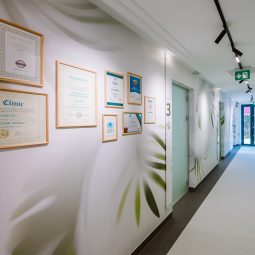 pomadent clinic corridor